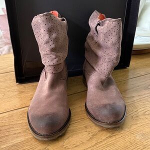 Poulsbo Suede Boots Brown Size 8